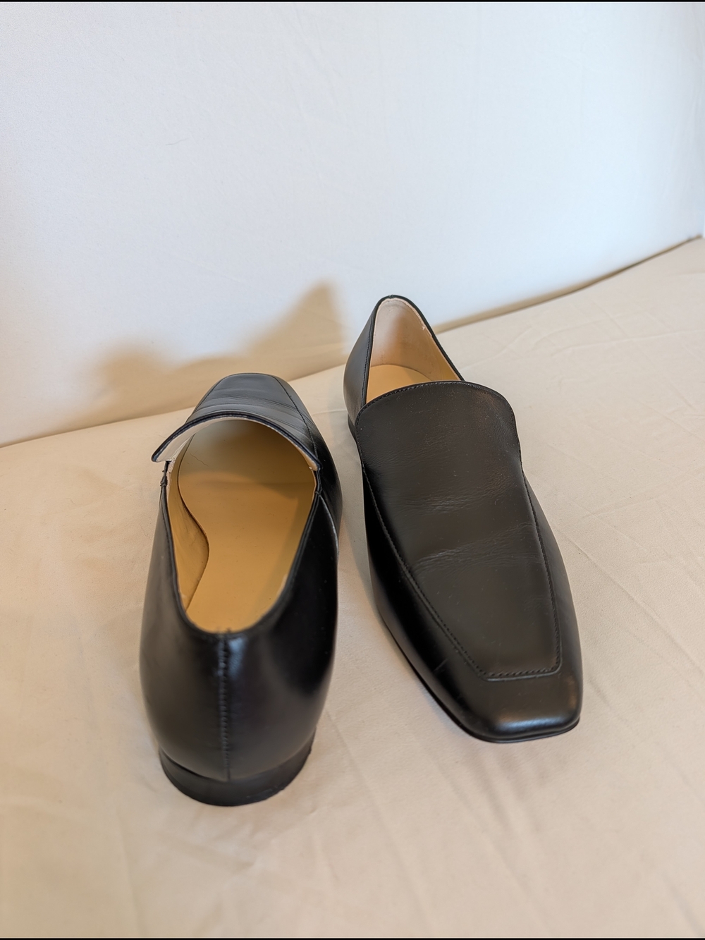Italian Calfskin Black Leather Slip-On Loafers Banana Republic Size 10 - Picture 4 of 6